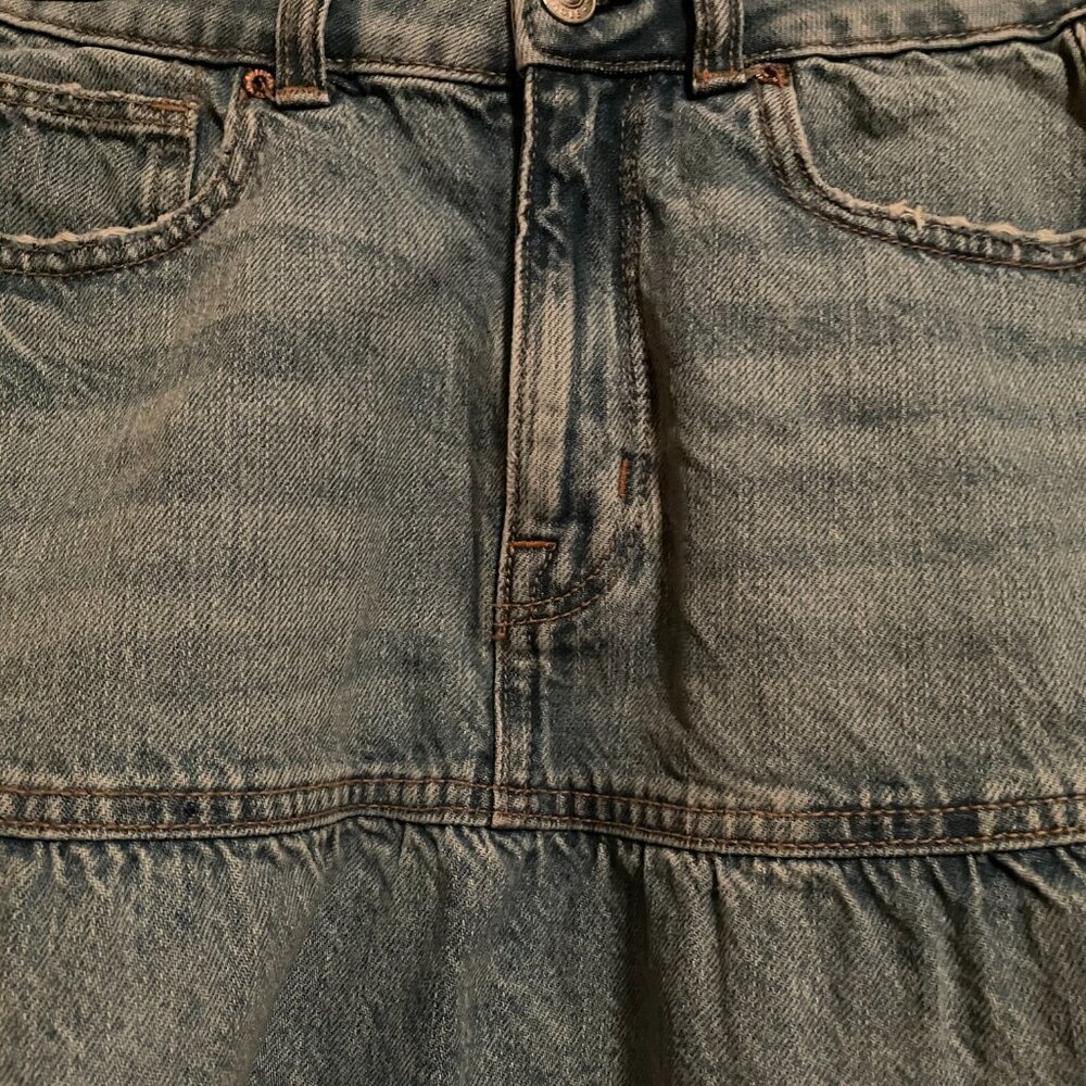 American Eagle, Size 2, 80s Style Jean Mini Skirt - Picture 7 of 10